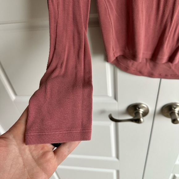 Lululemon Ribbed long sleeve size 8 - Picture 3 of 8